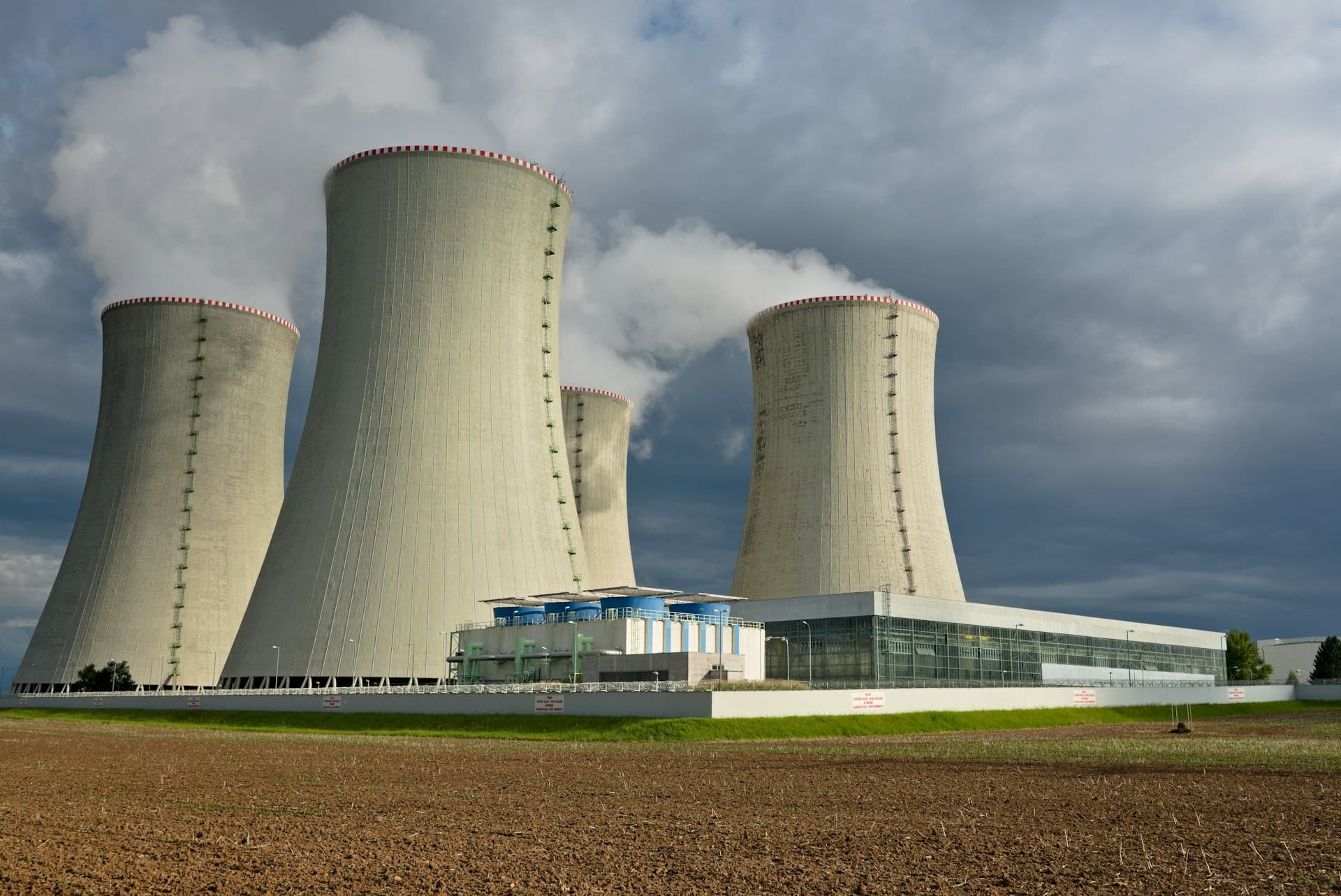 What are Small Modular Reactors (SMRs)